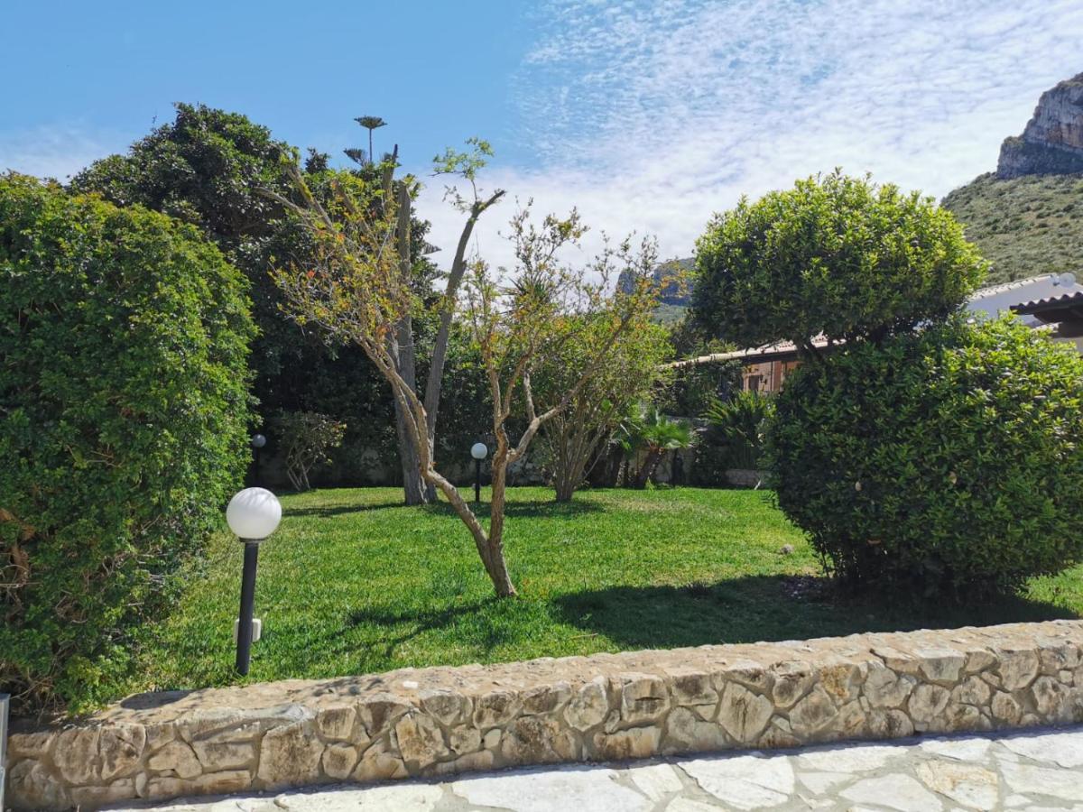 Villa Hibiscus Castellammare del Golfo Exterior foto