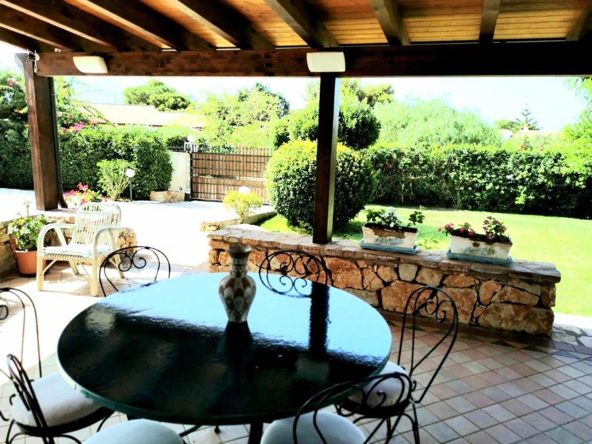 Villa Hibiscus Castellammare del Golfo Exterior foto