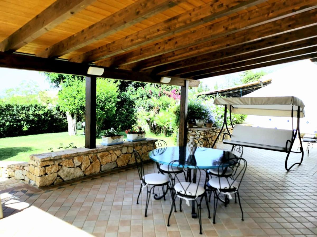 Villa Hibiscus Castellammare del Golfo Exterior foto