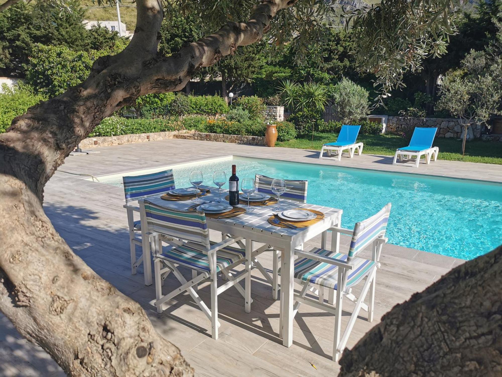 Villa Hibiscus Castellammare del Golfo Exterior foto